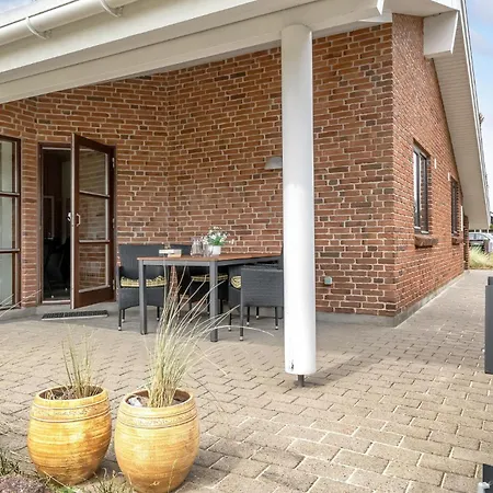 Holiday home Awesome In With Wifi