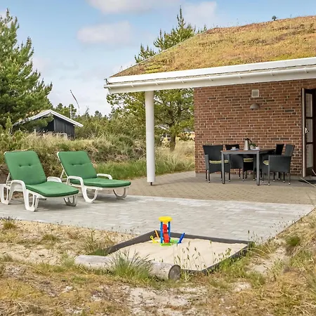 Awesome Home In Blavand With Sauna Blavand